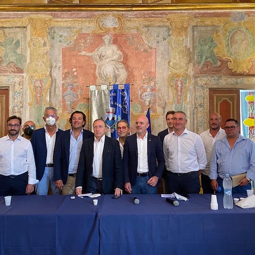 Stipulata la convenzione tra i 13 comuni della Costiera Amalfitana per la gestione integrata dei rifiuti urbani