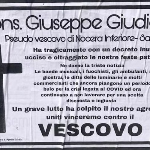 Stop a processioni nell'Agro, manifesto "funebre" per colpire Monsignor Giuseppe Giudice. Solidarietà anche dalla Costa d'Amalfi