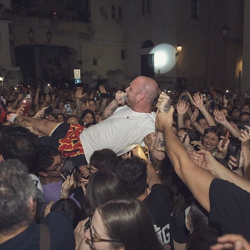 Successo per il Kiss Kiss Play Summer Live ad Amalfi, ieri sera generazioni unite nel segno della musica