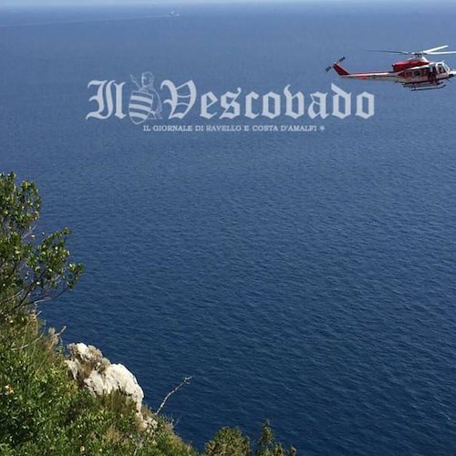 Suicidio a Capo d'Orso: uomo di Cava si lancia nel vuoto / FOTO e AGGIORNAMENTI