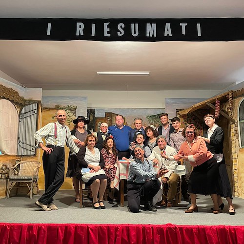 Teatro, "I Riesumati" tornano in scena a Praiano con “Mettimmece d’Accordo e ce vattimme!”