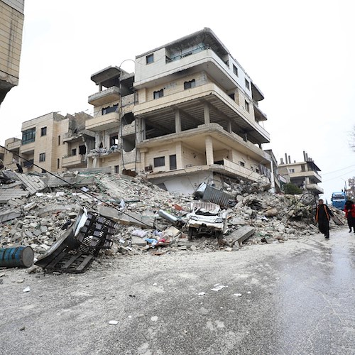 Terremoto in Turchia, continua a salire il numero delle vittime 