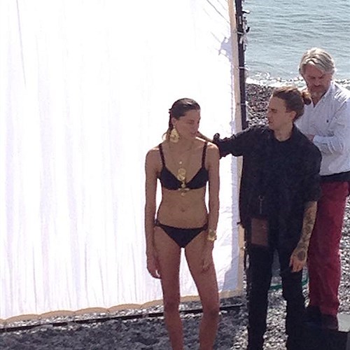 Top model Daria Werbowy ad Amalfi in posa per Vogue