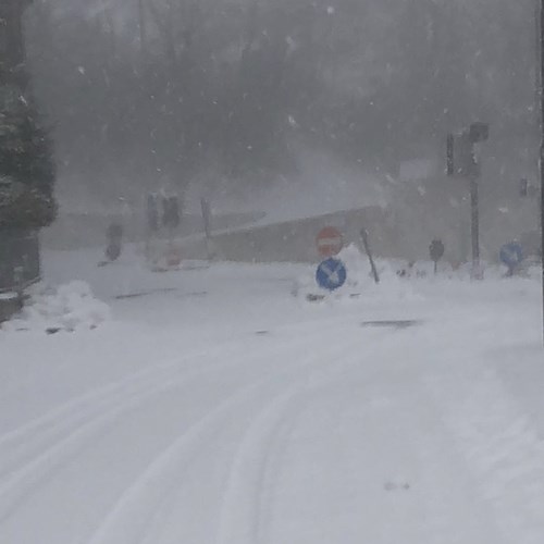 Torna a nevicare, a Tramonti chiusi Valico di Chiunzi e scuole [FOTO]
