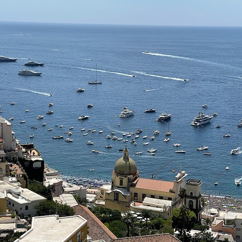 Torna in Costa d’Amalfi per lavorare nel turismo e scopre retroscena disdicevoli: «Dipendenti sfruttati e racket degli alloggi» 