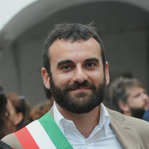 Traffico in Costa d'Amalfi, sindaco Milano: «Ztl territoriale è l'unica soluzione strutturale» 