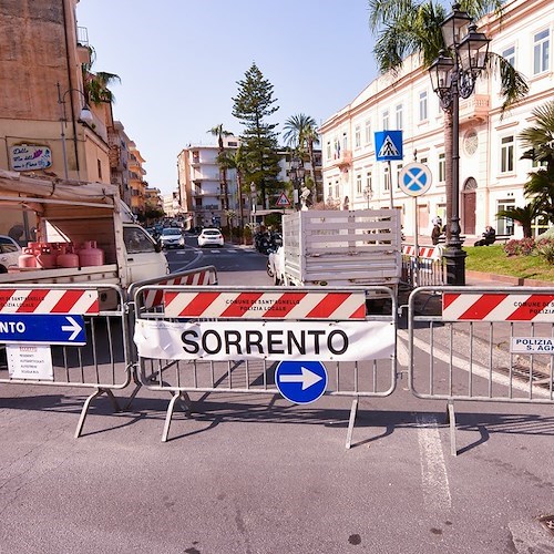 Tragico incidente in Penisola Sorrentina: camion investe donna, per lei nulla da fare