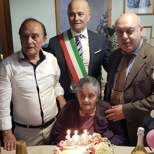 Tramonti comune più longevo della Costiera Amalfitana festeggia la quarta centenaria: auguri a nonna Maddalena