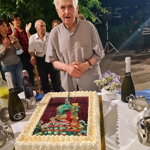 Tramonti: Don Francesco Amatruda raggiunge 70 anni di sacerdozio e festeggia con i cittadini