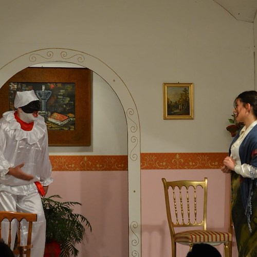 Tramonti, finalmente il Gruppo Teatrale "Cesarano" può esibirsi: 26-27 marzo va in scena "Albergo Riviera"