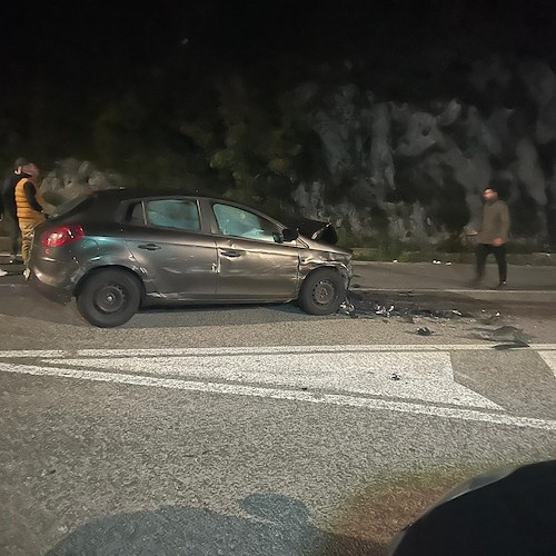 Tramonti. Scontro frontale al bivio di Cesarano, due persone in ospedale /foto