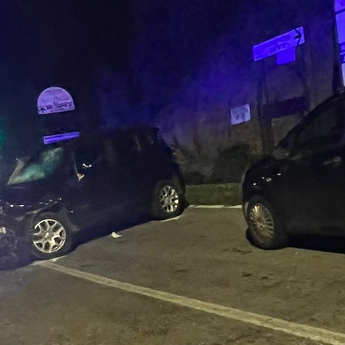 Tramonti. Scontro frontale al bivio di Cesarano, due persone in ospedale /foto