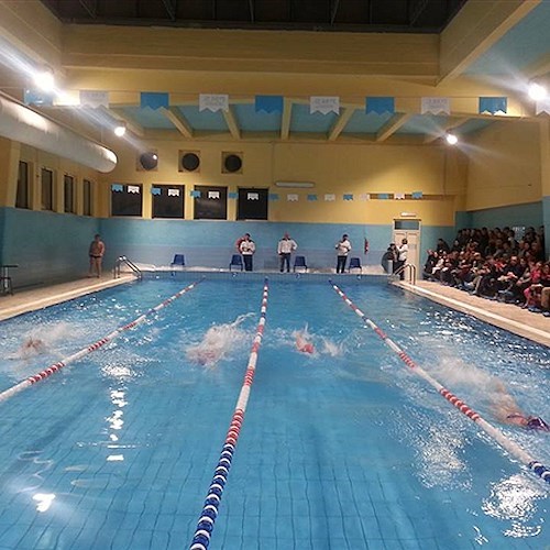 Tramonti, successo per le gare junior alla piscina comunale /FOTO