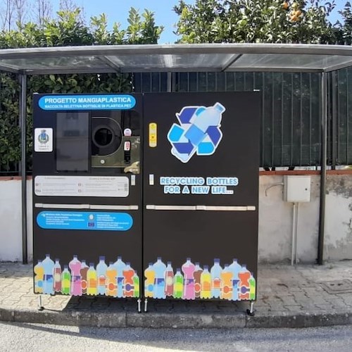 Tramonti, un nuovo Ecocompattatore per riciclare le bottiglie in PET e ottenere sconti e ricompense