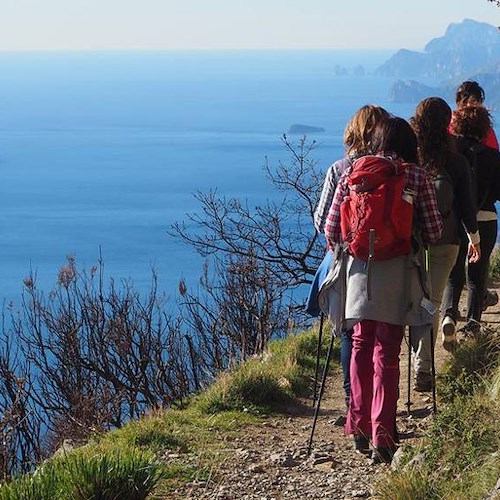 Trekking d’autunno in Costiera Amalfitana: anche “La Stampa” raccomanda il Sentiero degli Dei