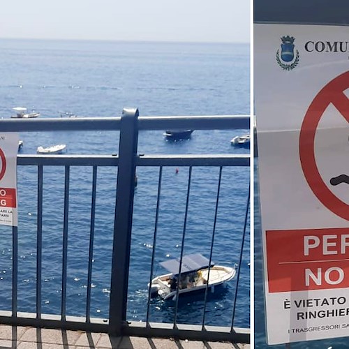 Tuffi in mare dalla sede stradale, ad Atrani spuntano i divieti: 50 euro di multa ai trasgressori
