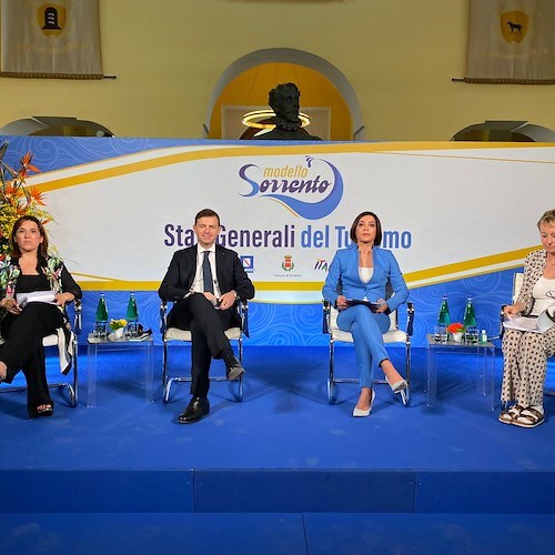 Turismo, presentato il "Modello Sorrento" per il rilancio: agevolazioni alle imprese, mobilità, marketing e sostenibilità 