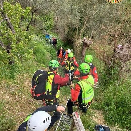Turista si ferisce sul sentiero 355 di Massa Lubrense: intervento del Soccorso Alpino