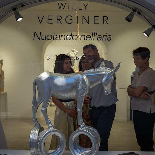 Ultimi giorni per visitare la mostra "Nuotando nell'aria" di Willy Verginer alla Liquid Art System di Positano