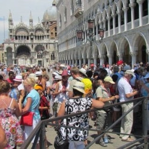 Un ticket per entrare a Venezia, soluzione anche per Costiera Amalfitana?