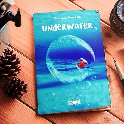 ‘Underwater’: il romanzo d’esordio di Daniela Romano è un’immersione nelle meraviglie della Costa d’Amalfi