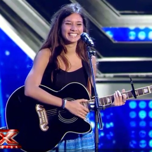 Valentina Giardullo, dagli scatti mozzafiato in Costiera Amalfitana ai riflettori di X-Factor