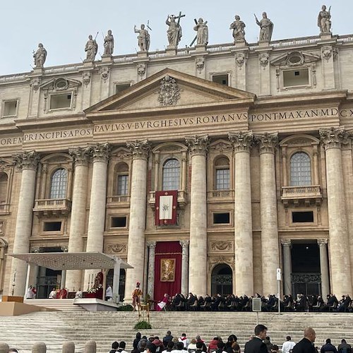 Vaticano, "I Bambini incontrano il Papa": dalla Costiera una folta delegazione con la P.A. Resilienza e Croce di Sant’Andrea di Amalfi 