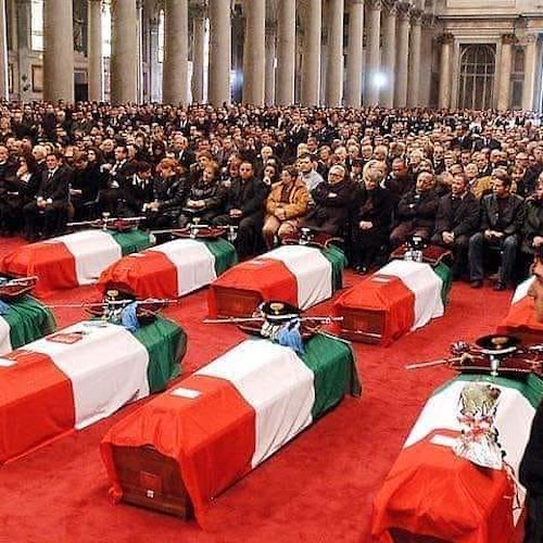 Vent'anni dalla strage di Nassirya: l'Italia ricorda il sacrificio e il coraggio delle nostre forze armate