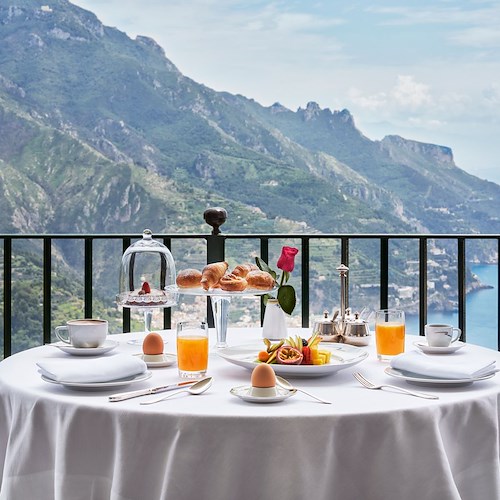 Viaggi: per i lettori di Condè Nast Traveler 7 alberghi della Costiera Amalfitana tra i migliori d'Italia