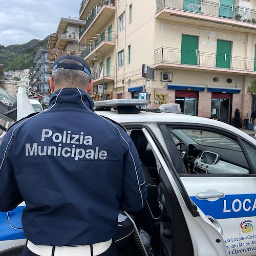 Video e foto ad agenti Polizia Locale Maiori, Fp Cgil Salerno: «Pronti a denunciare chi intende delegittimarne la dignità»