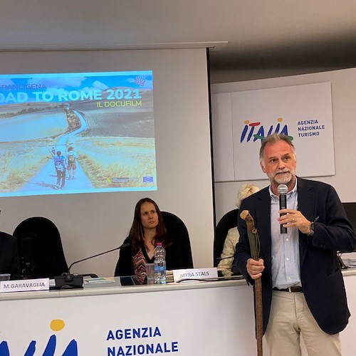 Vie Francigene, Ministero ed Enit per il turismo "slow": esce il docufilm sull’Italia inedita percorsa a piedi in 4 mesi