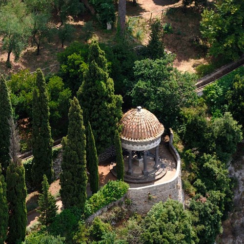 Villa Cimbrone, arch. Alberto White presenta restauri del Tempio di Bacco