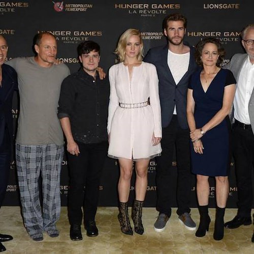Woody Harrelson si presenta in pigiama sul red carpet di 'Hunger Games'