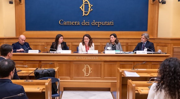 Buoni fruttiferi postali, l’Associazione Precari in Rete chiede chiarezza: «30mila risparmiatori traditi da Poste Italiane»
