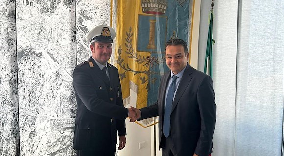Furore, Simone Palombo entra ufficialmente in servizio a tempo indeterminato nella Polizia Municipale