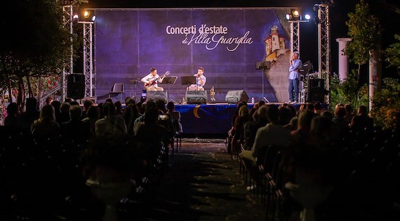 La magia del clarinetto sotto le stelle: 19 luglio a Vietri sul Mare appuntamento con i Concerti d'Estate di Villa Guariglia 