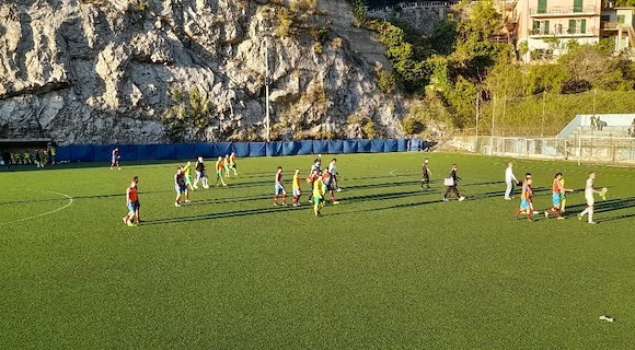 Sconfitta amara per lo Sport Club '85 Tramonti: il Siano passa 4-1 al “San Martino” di Maiori